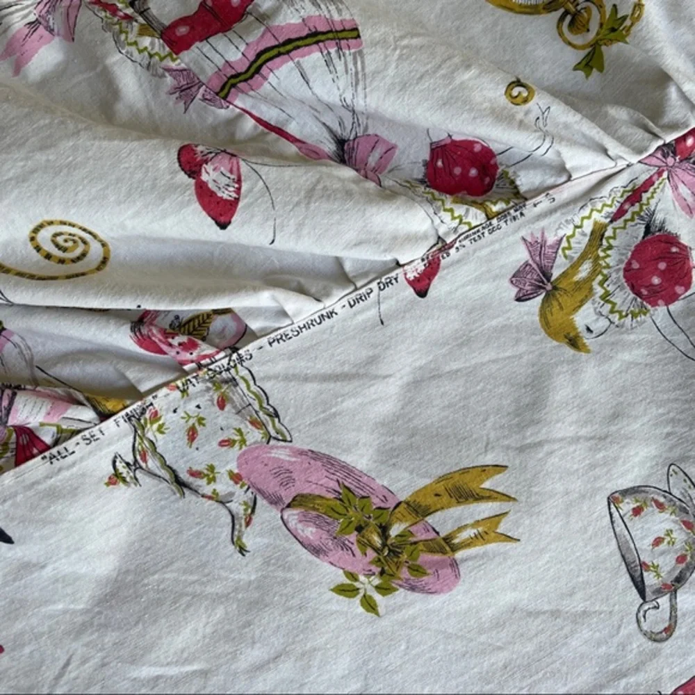 Vintage 60s Alice in Wonderland bedspread twin